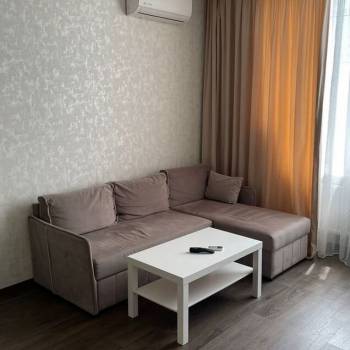 Сдается 1-комнатная квартира, 59,7 м²