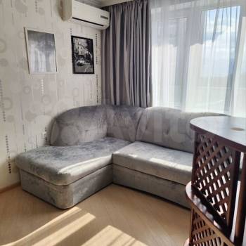 Сдается 1-комнатная квартира, 51 м²