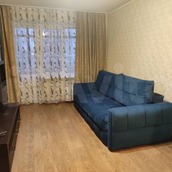 Сдается 1-комнатная квартира, 38 м²