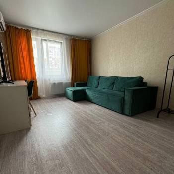 Сдается 1-комнатная квартира, 39 м²