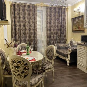 Сдается 1-комнатная квартира, 42 м²