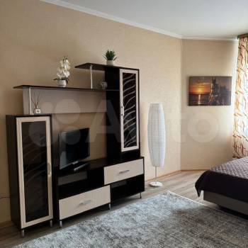 Сдается 1-комнатная квартира, 40 м²