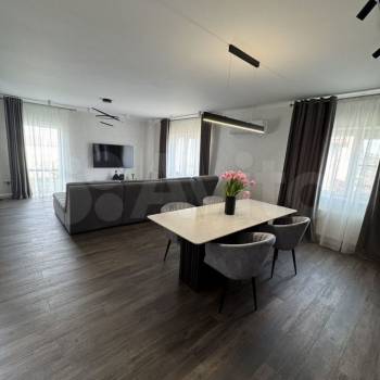 Продается Дом, 200 м²