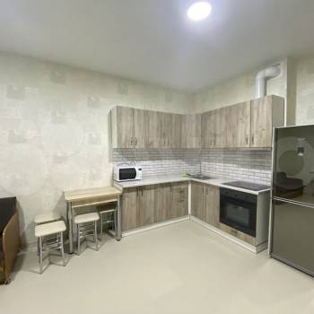 Сдается 1-комнатная квартира, 55 м²