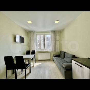 Сдается 1-комнатная квартира, 43 м²