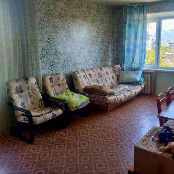 Продается Многокомнатная квартира, 74 м²