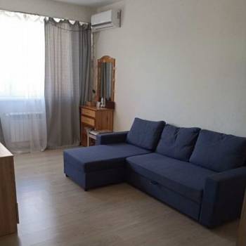 Сдается 1-комнатная квартира, 42 м²