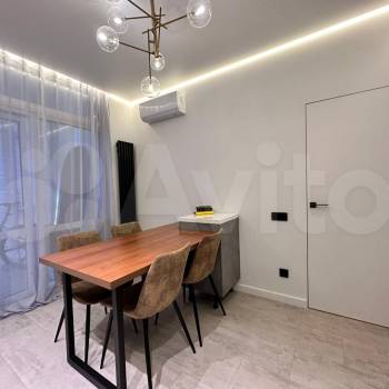 Сдается 1-комнатная квартира, 50 м²