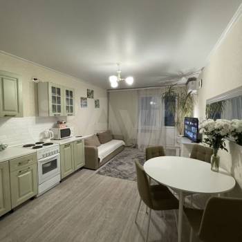 Сдается 2-х комнатная квартира, 75 м²