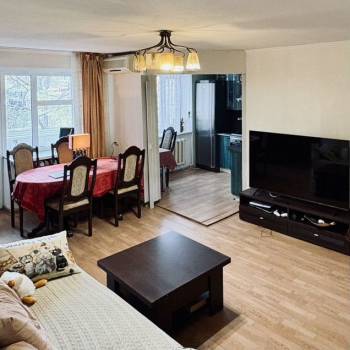 Продается 3-х комнатная квартира, 58 м²