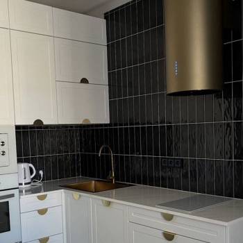 Продается 1-комнатная квартира, 45 м²