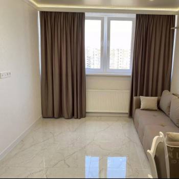 Сдается Многокомнатная квартира, 90 м²