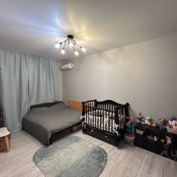 Продается 1-комнатная квартира, 41 м²