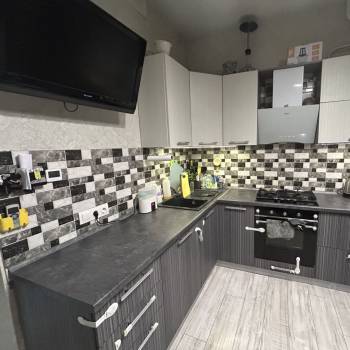 Продается 1-комнатная квартира, 41 м²