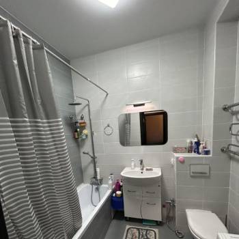 Продается 1-комнатная квартира, 41 м²