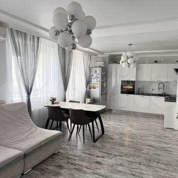 Продается 3-х комнатная квартира, 105 м²