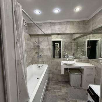 Продается 3-х комнатная квартира, 105 м²
