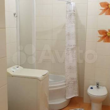 Сдается 2-х комнатная квартира, 75 м²