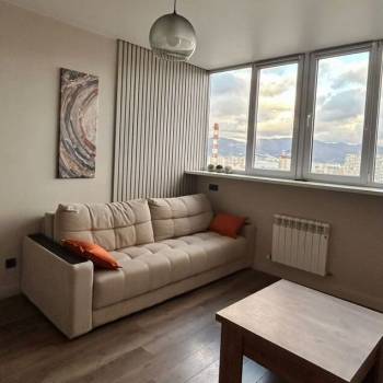 Сдается 1-комнатная квартира, 47 м²