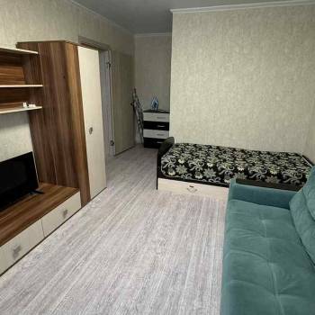 Сдается 1-комнатная квартира, 40 м²