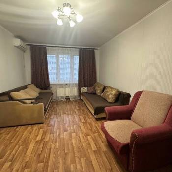 Сдается 1-комнатная квартира, 40 м²