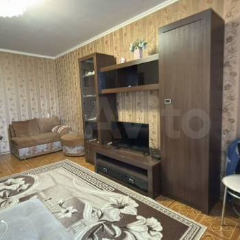 Продается 1-комнатная квартира, 39 м²