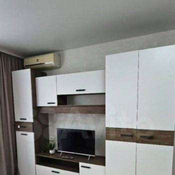 Продается 1-комнатная квартира, 35 м²