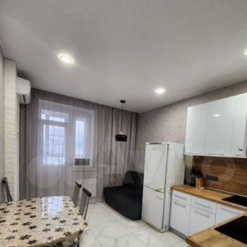 Сдается 1-комнатная квартира, 45 м²