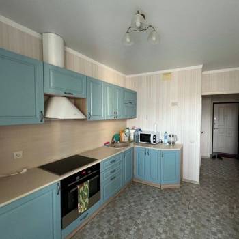 Продается 1-комнатная квартира, 38 м²