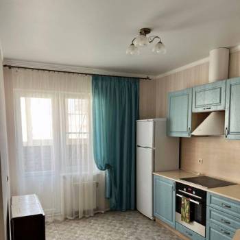 Продается 1-комнатная квартира, 38 м²