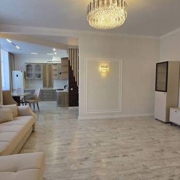 Продается 3-х комнатная квартира, 81 м²
