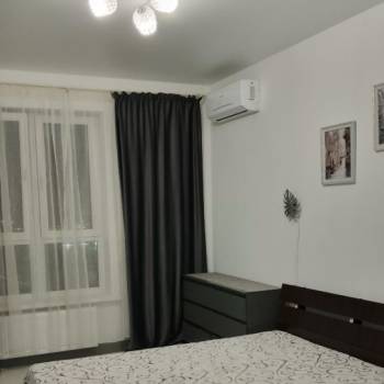 Сдается 1-комнатная квартира, 42 м²