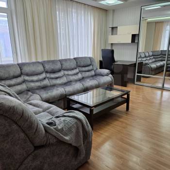 Сдается Многокомнатная квартира, 115 м²