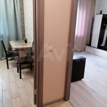 Продается 1-комнатная квартира, 35 м²