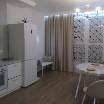 Продается 1-комнатная квартира, 42 м²