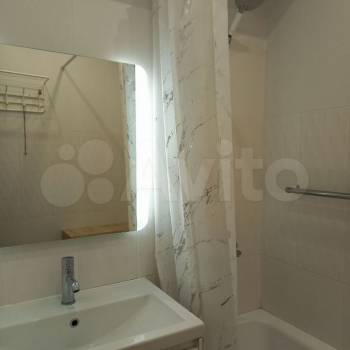 Продается 1-комнатная квартира, 59,7 м²