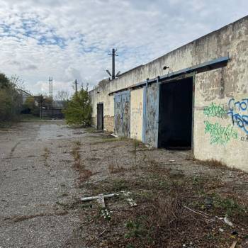 Продается Нежилое помещение, 2000 м²