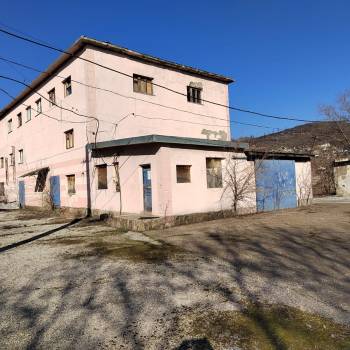 Продается Нежилое помещение, 2000 м²