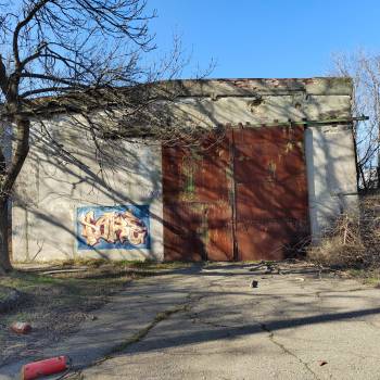 Продается Нежилое помещение, 2000 м²