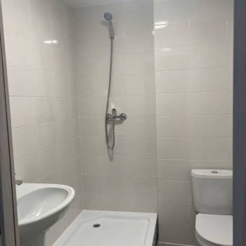 Продается Многокомнатная квартира, 97,4 м²