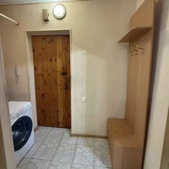 Продается 1-комнатная квартира, 37 м²