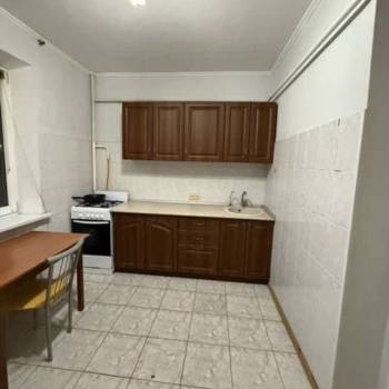 Продается 1-комнатная квартира, 37 м²