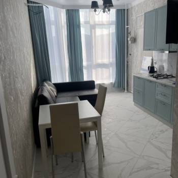 Сдается 1-комнатная квартира, 42 м²