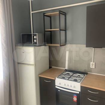 Продается 1-комнатная квартира, 38 м²