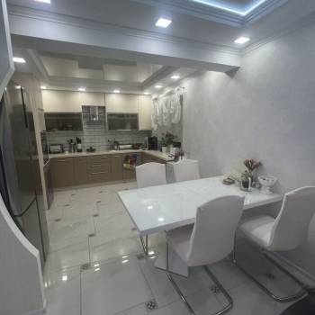 Продается Дом, 280 м²