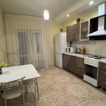 Сдается 1-комнатная квартира, 45 м²