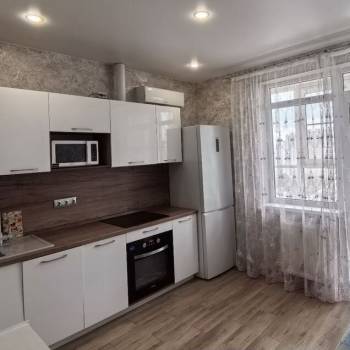 Сдается 1-комнатная квартира, 38 м²