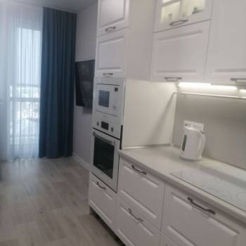 Продается 1-комнатная квартира, 47,5 м²