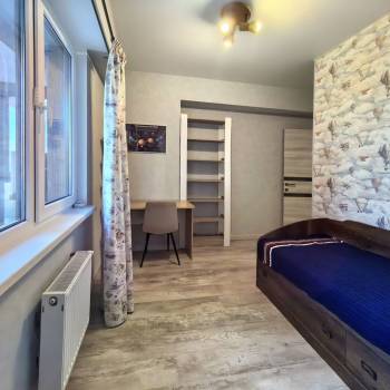 Продается 3-х комнатная квартира, 77 м²