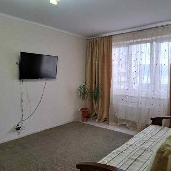 Сдается 1-комнатная квартира, 42 м²